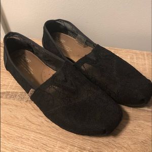Toms black floral lace flats size 10